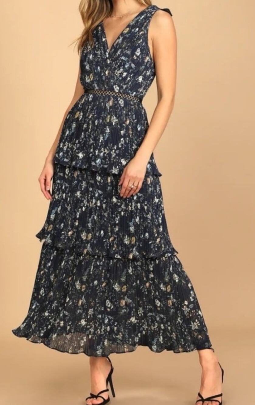Lulus Such Sophistication ruffle tiered Maxi tie shoulder navy blue floral small